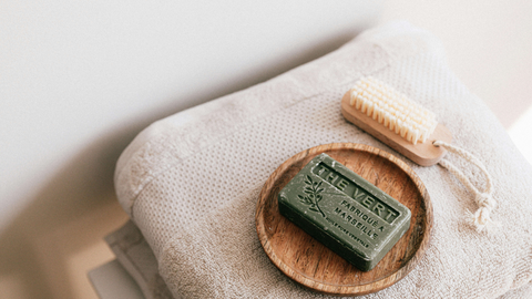 The Art of Dry Brushing: Its Benefits and Ayurvedic Roots