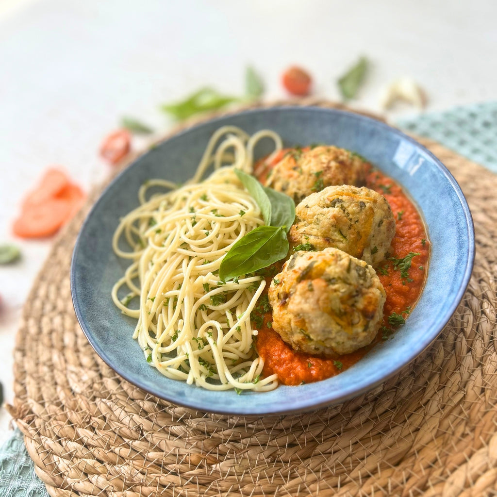 Chicken Meatballs With Spaghetti In Arabiatta Sauce